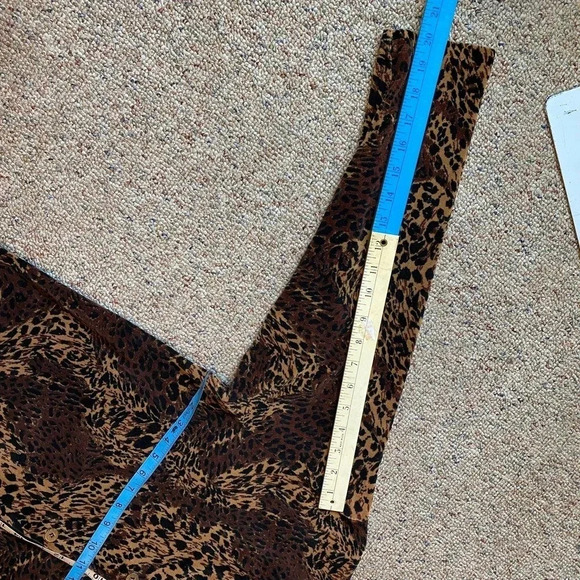 Vintage Leopard Print Soft Cozy Button Down Velvet Shirt Women Plus Size 1X - Picture 3 of 6